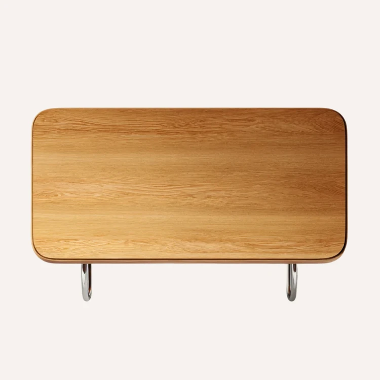 20251031_1058_Modern Chair Focus_remix_01k8wv6tgaevbvbsb6m1wrcp9j-1.png